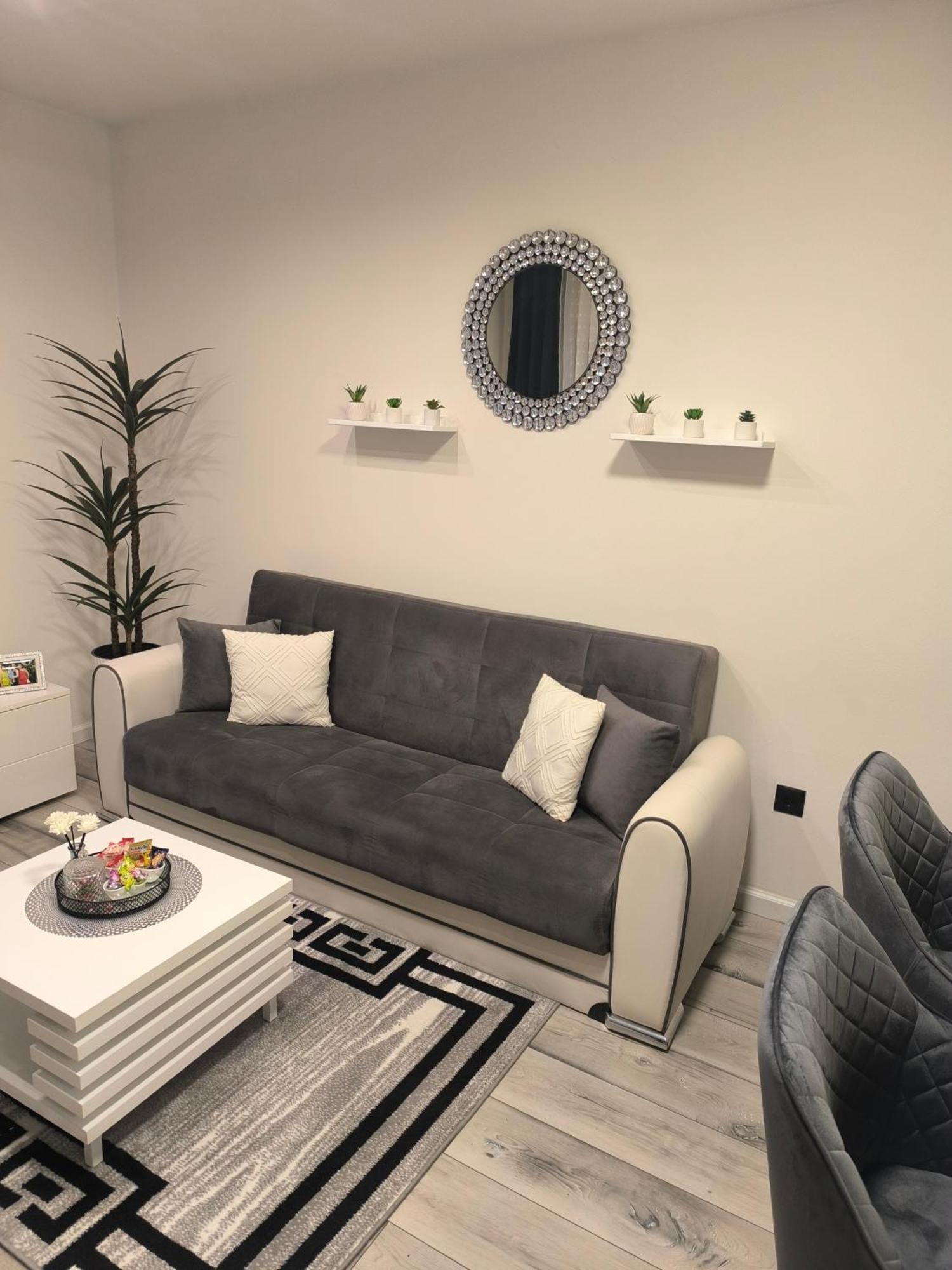 Apartman Rex Svinisce Exterior foto